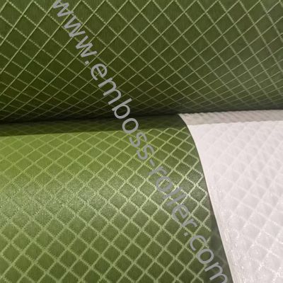 Breedte 600-1600 mm embossrol met lange levensduur en oppervlakhardheid HV1100/HRC62